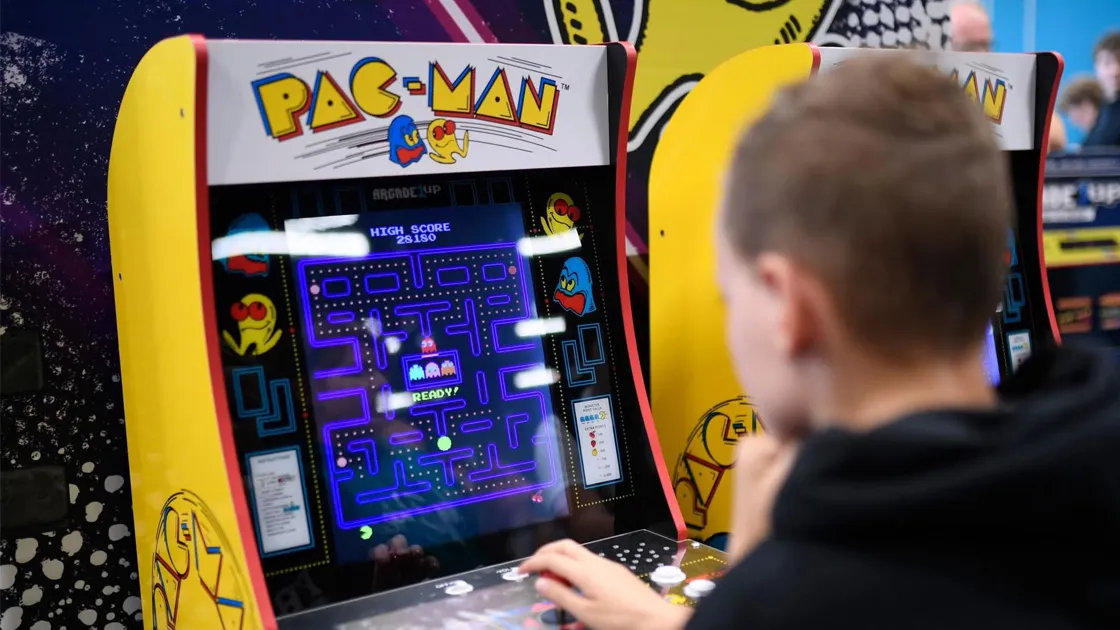 Pac-Man (1980)